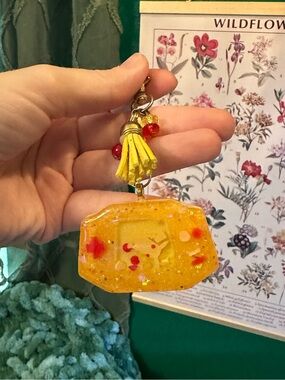 Pikachu Liquid Keychain